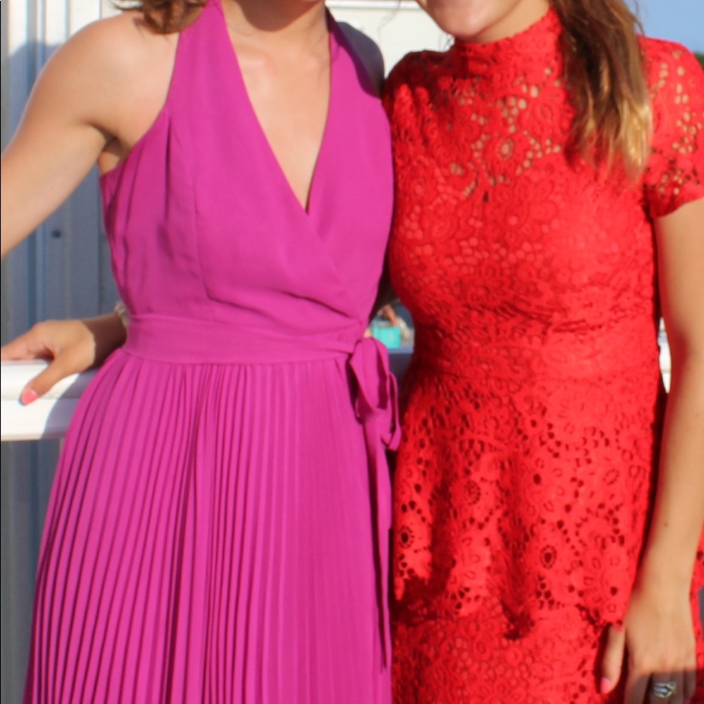 Max & Cleo Size 4 Fuchsia high low gown with belt